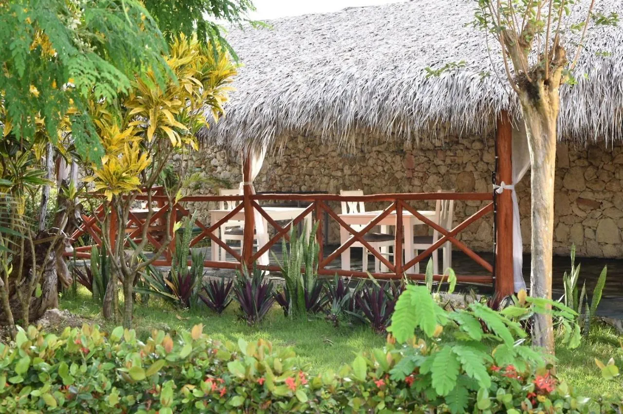 Aparthotel Castillo Real Punta Cana Hotel